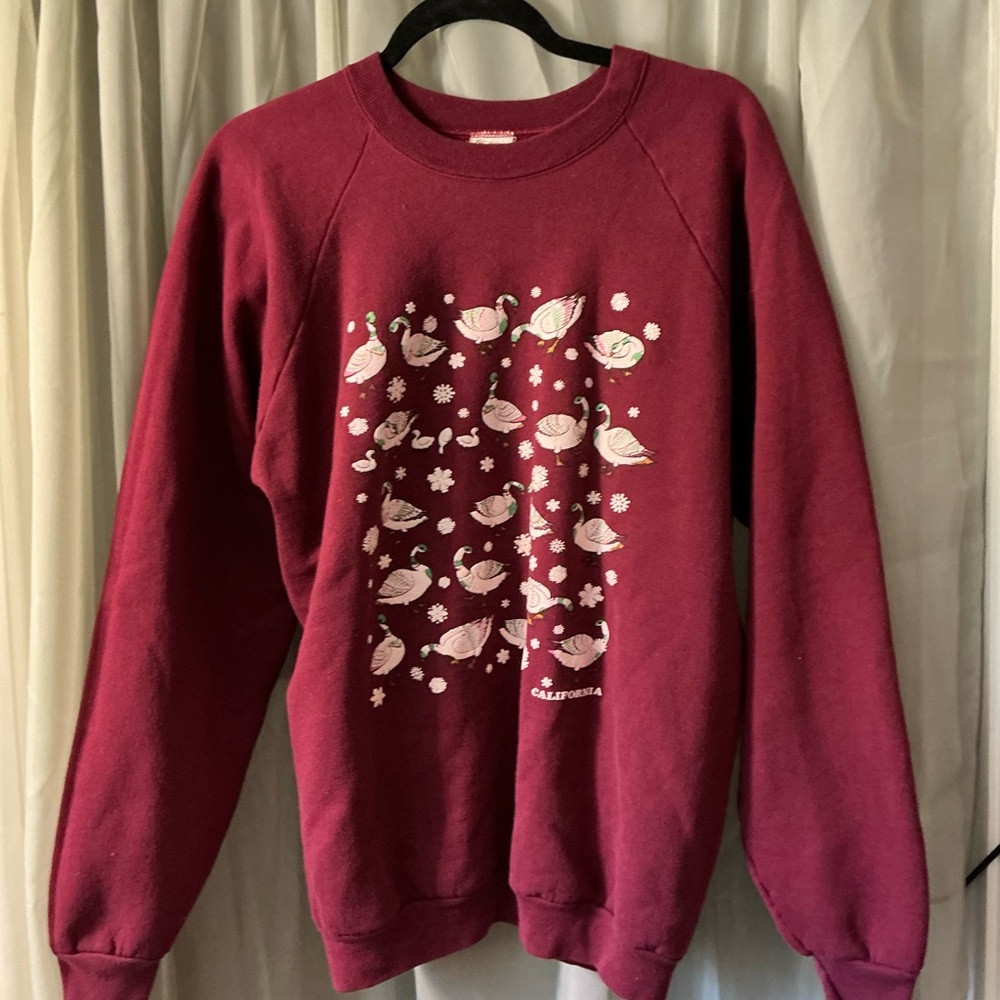 Fruit of the loom Women's Burgundy Graphic Sweater size xl